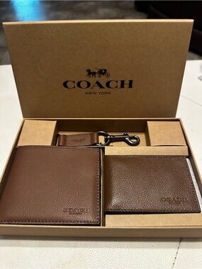 Coach Brown Logo Leather Wallet and Card Holder  Gift Box Set